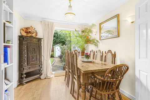 36 Lammas Close, Staines-upon-thames, TW18 4XT