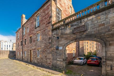 3 bedroom flat for sale, 1/4 Boroughloch, The Meadows, Southside, Edinburgh, EH8