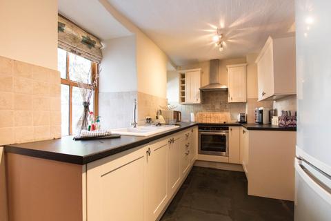 2 bedroom terraced house to rent, 4 Reston Cottages, Staveley