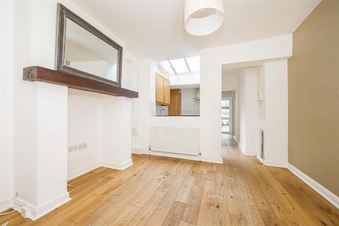 2 bedroom terraced house for sale, London Road, Twickenham