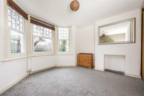 2 bedroom terraced house for sale, London Road, Twickenham