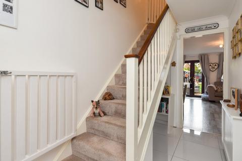 19 Bray Court, Shoeburyness, Southend-on-sea, SS3 8TZ