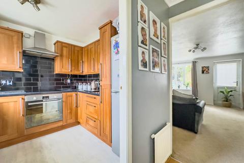 3 bedroom semi-detached house for sale, Greenacres Drive, Birstall