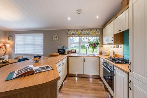 2 bedroom lodge for sale, Otterham Cornwall