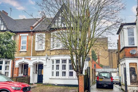 Valkyrie Road, Westcliff-On-Sea SS0