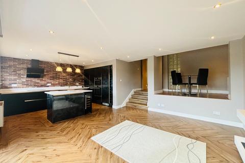 undefined, Clyde Street, City Centre, Glasgow, G1