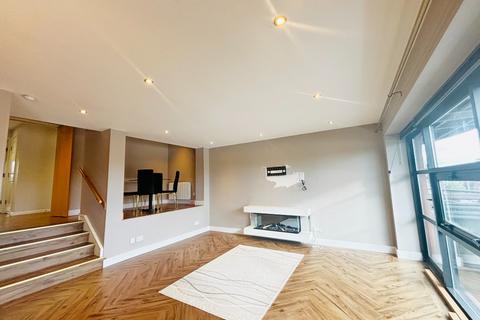 undefined, Clyde Street, City Centre, Glasgow, G1