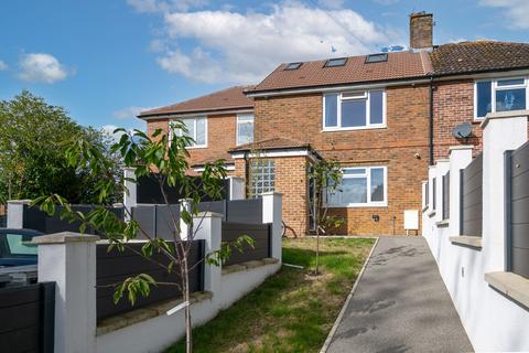 3 bedroom terraced house for sale, Stuart Road, Reigate, RH2