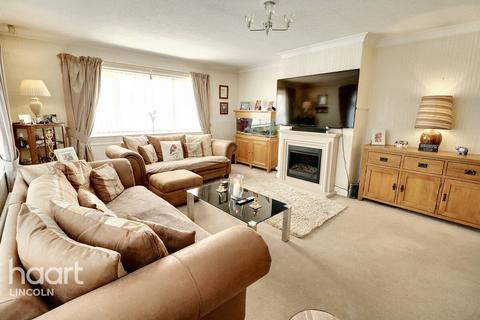 3 bedroom detached bungalow for sale, Saxilby Road, Sturton by Stow