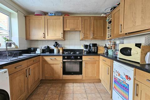 3 bedroom detached house for sale, Falaise Way, Hilton, Derby