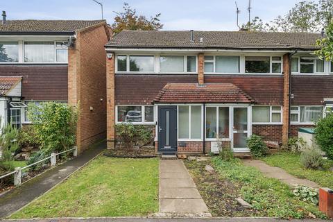 2 bedroom end of terrace house for sale, Frayslea, Uxbridge, Middlesex