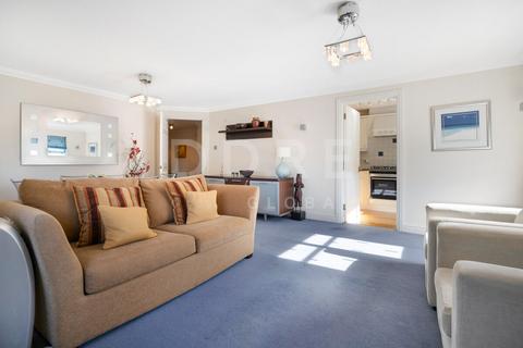 2 bedroom apartment for sale, Hayward Road, Thames Ditton, KT7