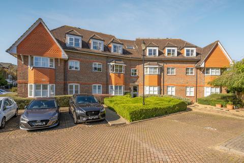 2 bedroom apartment for sale, Hayward Road, Thames Ditton, KT7