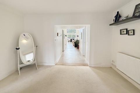 73 Bell Lane, Kesgrave, Ipswich, IP5 1JL