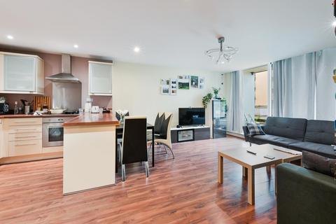 2 bedroom apartment for sale, Drift Court, Gallions Reach, E16