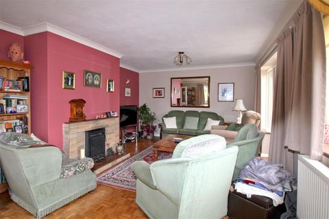 4 bedroom detached house for sale, Sheep Pen Lane, Seaford