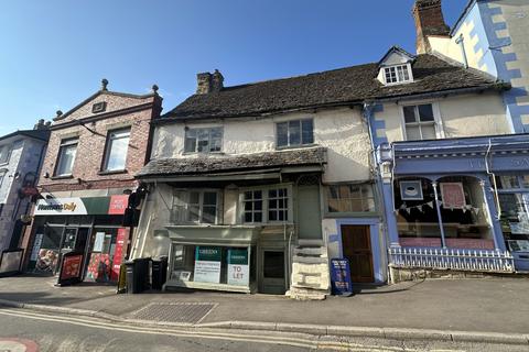 Retail property (high street) to rent - Faringdon