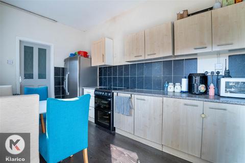 3 bedroom end of terrace house for sale, Medlicott Road, Birmingham B11