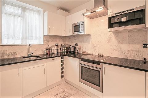 3 bedroom flat for sale, Kings Road, London SW10