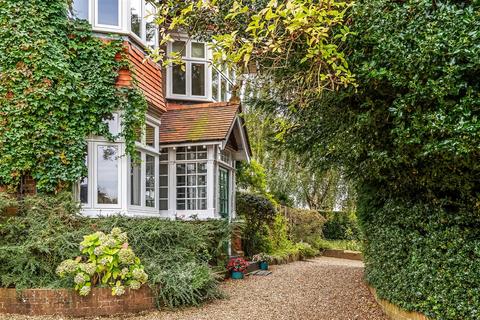 7 bedroom house for sale, York Road, Cheam, SM2