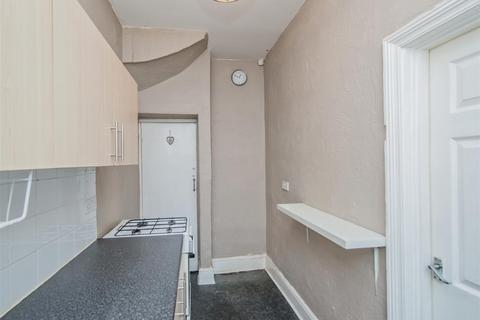 1 bedroom terraced house for sale, Aviary Grove, Armley, Leeds