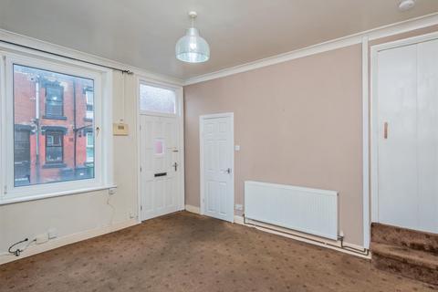 1 bedroom terraced house for sale, Aviary Grove, Armley, Leeds