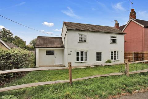 3 bedroom detached house for sale, Ivy Cottage, Chalet Hill, Bordon