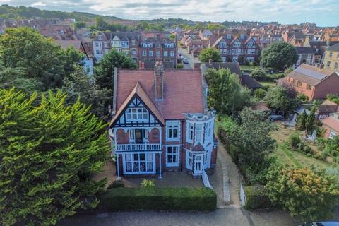 7 bedroom detached house for sale, Flats 1, 2 & 3, 4 Cliff Avenue, Cromer, Norfolk, NR27 0AN