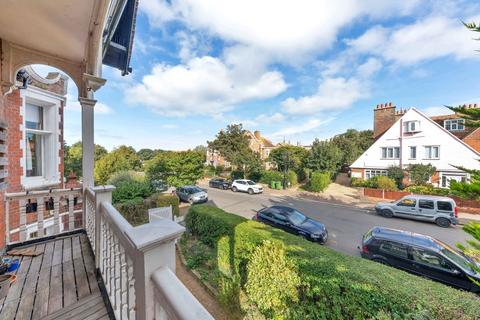 7 bedroom detached house for sale, Flats 1, 2 & 3, 4 Cliff Avenue, Cromer, Norfolk, NR27 0AN