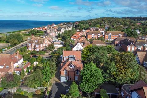 7 bedroom detached house for sale, Flats 1, 2 & 3, 4 Cliff Avenue, Cromer, Norfolk, NR27 0AN