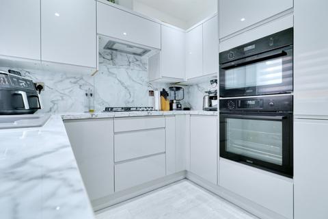 170 Cherwell Grove, South Ockendon, RM15 6AH