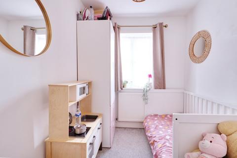 170 Cherwell Grove, South Ockendon, RM15 6AH