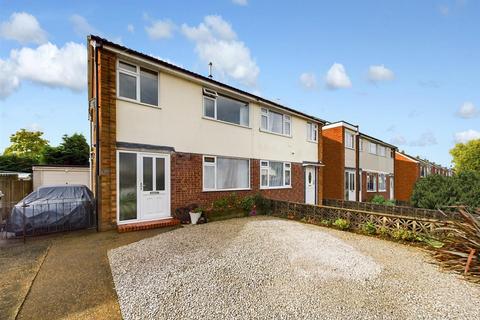 3 bedroom semi-detached house for sale, Dore Avenue, North Hykeham, Lincoln