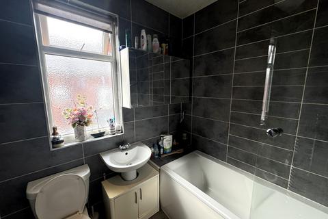12 Carlton Range, Manchester, M18 7LS