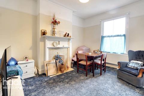 1 bedroom flat for sale, Kings Road, Westcliff-On-Sea