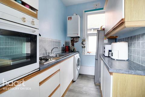 1 bedroom flat for sale, Kings Road, Westcliff-On-Sea