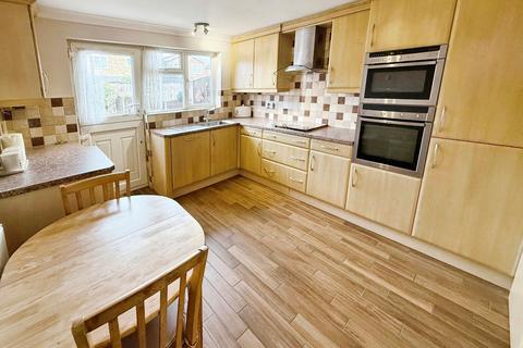 3 bedroom chalet for sale, Andersons, Stanford-Le-Hope, SS17