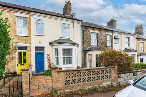 3 bedroom terraced house to rent, Cedar Road, Norwich, NR1