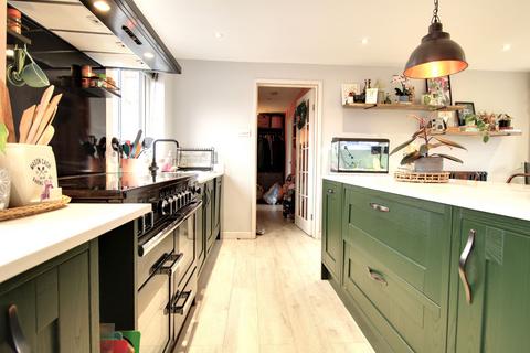 52 Cherry Tree Road, Cricklade, Swindon, SN6 6ES