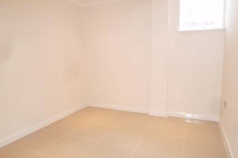 2 bedroom flat to rent, Connaught Towers, 682-684 London Road, Thornton Heath, CR7