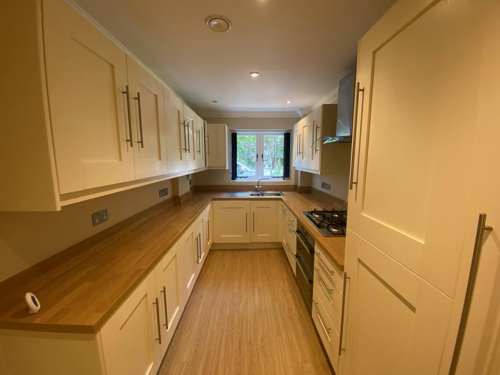 Apartment in Bournemouth - View 3