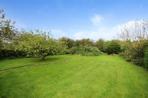 2 bedroom bungalow for sale, North Street, Caistor LN7