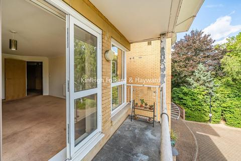 14, Reflex Apartments, 1 Wheeler Place, Bromley, BR2 9GA