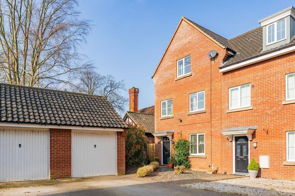Kevill Davis Drive, Little Plumstead 4 bed townhouse for sale £325,000