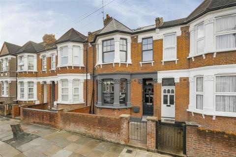 Flat B, 73 Pine Road, London, NW2 6SB