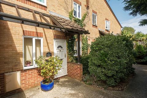 1 bedroom apartment to rent, Marshaw Court, Bamburgh Close, Reading, RG2
