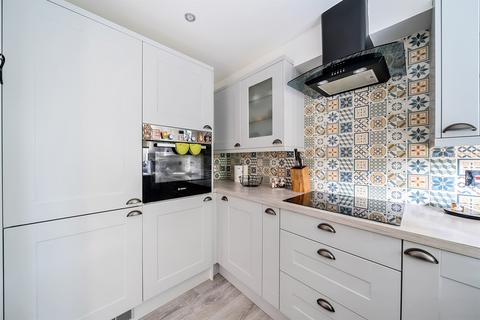 1 bedroom apartment to rent, Marshaw Court, Bamburgh Close, Reading, RG2