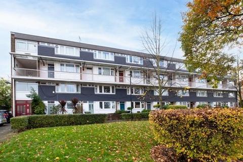 3 bedroom flat for sale, 1 Birkwood Close, Balham, London, SW12 0AU