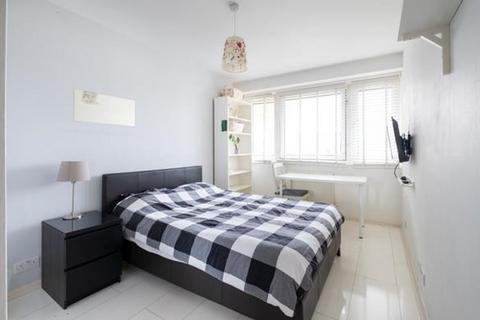 3 bedroom flat for sale, 1 Birkwood Close, Balham, London, SW12 0AU