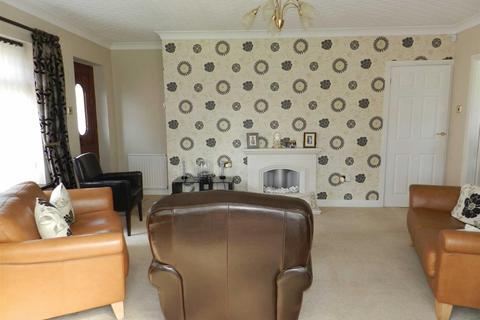 2 bedroom detached bungalow for sale, Hunts Lane, Short Heath, Willenhall